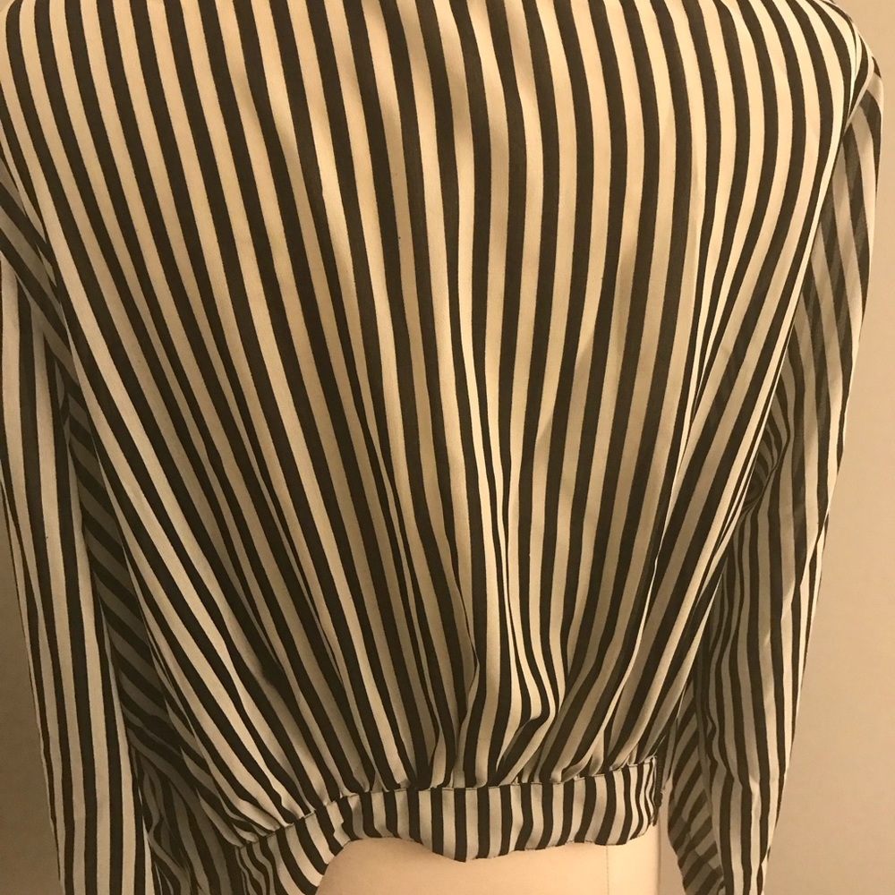 Sheer top - Picture 3 of 4